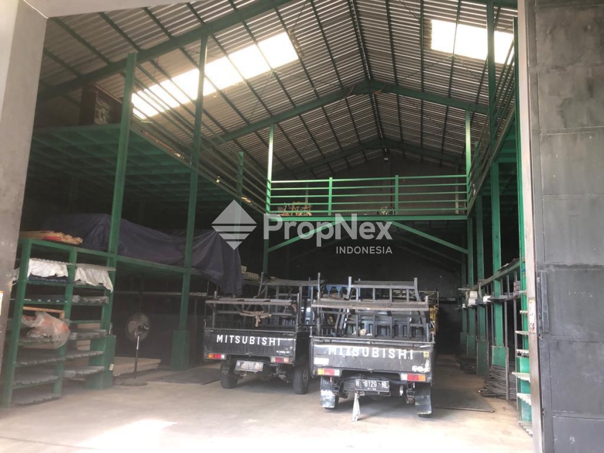 Bangunan Komersial Kraksaan Probolinggo
